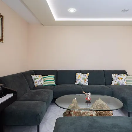 Appartement Nikola - Near Town Centre Makarska